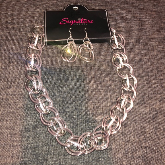paparazzi Accessories - Chain link Necklace and Earrings